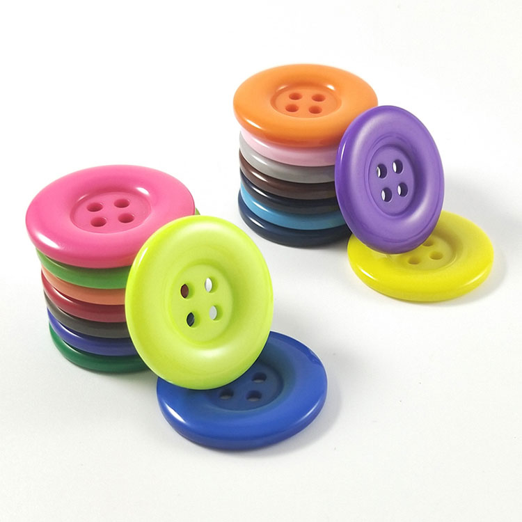 Information about resin buttons and their raw materials